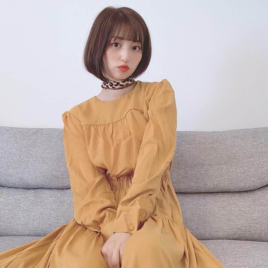 石井陽菜さんのインスタグラム写真 - (石井陽菜Instagram)「﻿ ﻿ ﻿ ﻿ ﻿ アラサーに向けて﻿ やっぱり艶を出していきたいなぁ﻿ ﻿ みんなは色気ってどこで感じる？﻿ うなじ？鎖骨？髪の毛？﻿ ﻿ ﻿ ﻿ 私はまつ毛が大事だと思うんだ👀﻿ ぐんっと上がってるまつ毛が好き！﻿ ﻿ だからまつ毛エクステをしてるんだけど﻿ そんな私は美容液が必須です。ケアもしないとね。﻿ ﻿ そしてマスカラとアイライナーもプラスして﻿ 目を大きく〜を心がけてます。﻿ ﻿ ﻿ kamiwazaシリーズは全て使いやすくておススメ◎﻿ ﻿ ﻿ ﻿ ﻿ ﻿ ﻿ #kamiwaza #カミワザ #目元 #まつ毛美容液 #アイライナー #マスカラ #lash #liner #mascara  #pr」9月20日 17時59分 - ishii__haruna