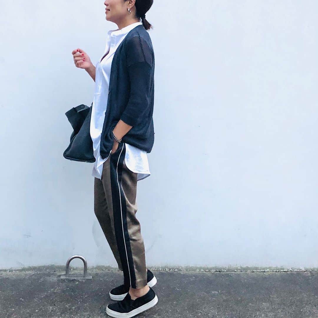 望月律子さんのインスタグラム写真 - (望月律子Instagram)「スポーティ☺︎ どカジュアルにならないように渋めカラーでコーディネートしてみました。 #渋めなスポーティ #大人女子にはちょうどいい☺︎」9月20日 18時08分 - ritsukomochizuki