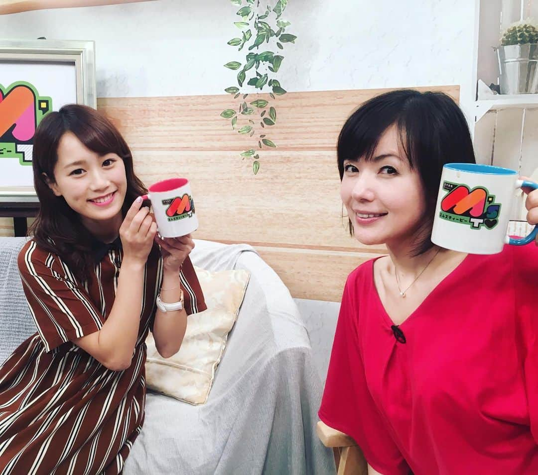 六車奈々さんのインスタグラム写真 - (六車奈々Instagram)「グリーンチャンネル『M'S TV』、再放送のお知らせ。  今週は、みほちゃんがお休み。 ですが、ご安心ください。 振り返りVとコメントで出てます＾＾ みほちゃんの代わりに来てくれたのが、岩手のアイドルタレントちゃんゆき＾＾ お土産に奥州ポテトを買って、遊びに来てくれましたー！ アイドルのダンスも見れちゃうかも！？ もちろんOROカップも徹底予想！ 23時から放送。 ぜひ見てね！  #岩手競馬 #グリーンチャンネル #ジュニアグランプリ #不来方賞 #スタジオ #oroカップ #競馬 #予想 #矢部みほ #六車奈々 #ちゃんゆき #働くママ #奥州ポテト #盛岡競馬」9月20日 18時24分 - nanarokusha