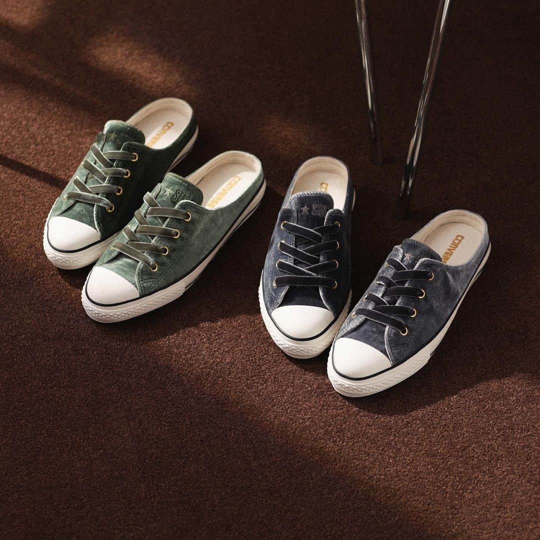 コンバースさんのインスタグラム写真 - (コンバースInstagram)「ALL STAR S VELVET MULE OX　￥7,500（税抜価格） #converse #allstar #chucktaylor #shoes #kicks #kotd #converse_pr #オールスター #チャックテイラー #スニーカー女子 #ミュール #シューズ #スニーカー #👟」9月20日 18時37分 - converse_jp