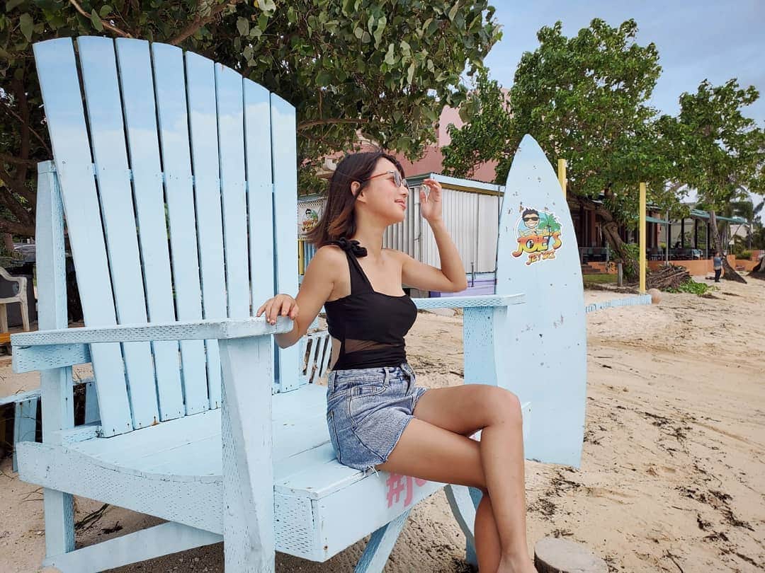 のインスタグラム：「B  E  A  U  T  Y ✨ . 通っている全身脱毛のキレイモに来た︎☺︎ . 今回も施術が丁寧で痛くなくて 寝ていたらあっという間だった😆 . 通い始めて毛のケアが楽になってる♪ . . 映画や旅行などがお得に利用できるサービスや、 脱毛が数回無料になるキャンペーン等あってお得😌 . . . @kireimo_official #KIREIMO #キレイモ #脱毛 #脱毛サロン #全身脱毛 #女子力アップ #女子力 #肌ケア #美肌」