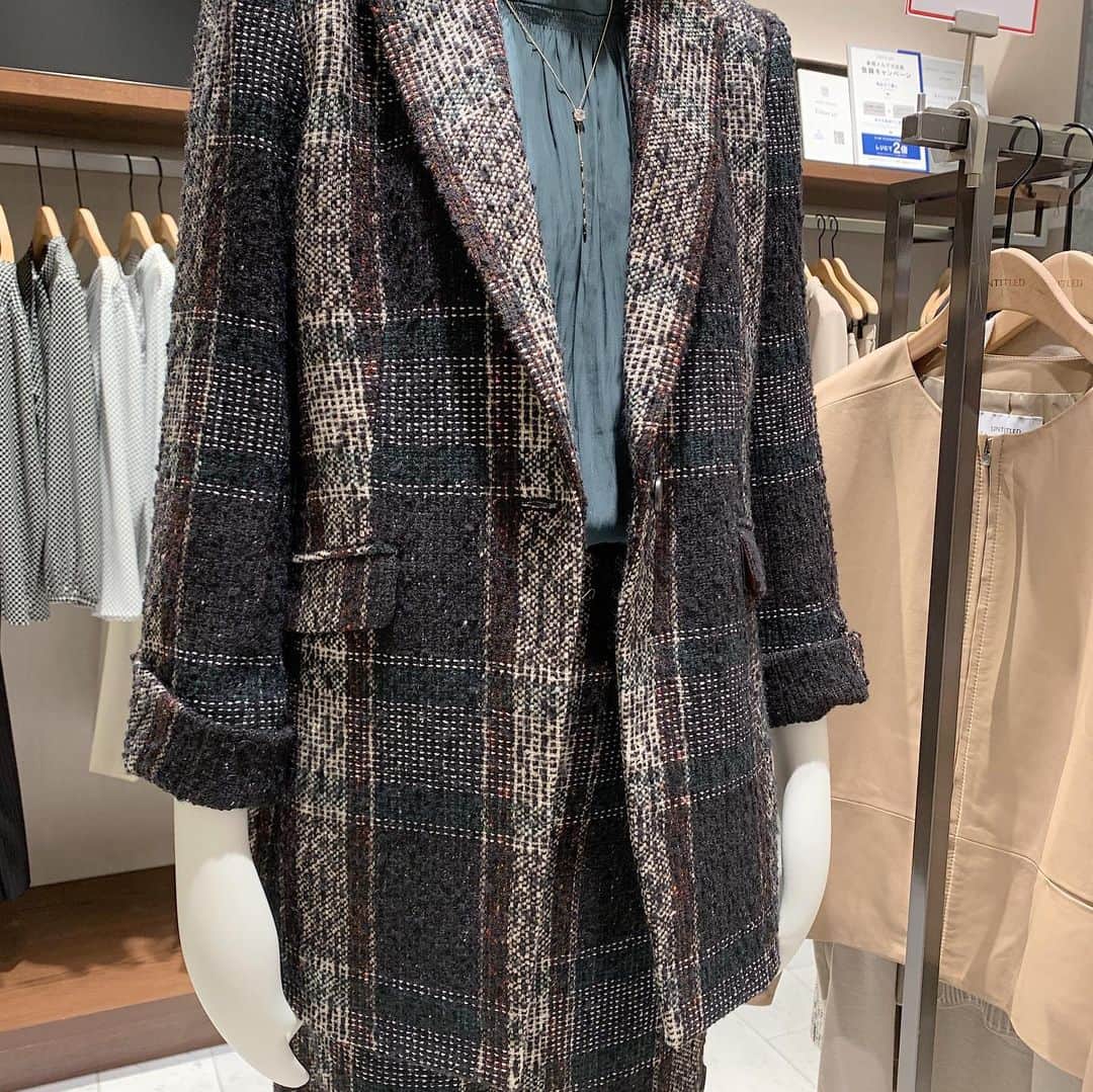ISETAN PARK netさんのインスタグラム写真 - (ISETAN PARK netInstagram)「上質な素材やパターン、縫製、仕立てにこだわった2019FW CAREER STYLE ONLY MIをご紹介。﻿ 様々なシーンで使えるスタイルやきちんと感はありつつ退屈にみえないデザイン✨﻿ そして上質を追及しながら納得できるプライス。﻿ キャリア女性がかかえるおしゃれの悩みに答えながら、心地よく快適に自信を持って働ける装いを﻿ 提案します。﻿ ﻿ 参加ブランド﻿ ジョゼフ、イネド、アンタイトル、タラのJKやセットアップなど。﻿ ﻿ <CAREER STYLE ONLY MI>﻿ 本館3階＝キャリアスタイル﻿ ﻿ @careerstyle_isetan_shinjuku . #isetan#isetanshinjuku #careerstyle #2019fw #fallwinter #shinjuku #japan #fashion #fashionstyle #autumnfashion#ined #untitled#joseph#tarakarmon﻿ #伊勢丹新宿 #新宿 #キャリアスタイル #instafashion #働く女性 #キャリアウーマン #働く女性 #ジャケット﻿#秋 #秋ファッション #秋コーデ#アンタイトル#ジョゼフ#タラジャーモン#イネド #三越伊勢丹限定 #限定商品」9月20日 18時44分 - isetan_shinjuku
