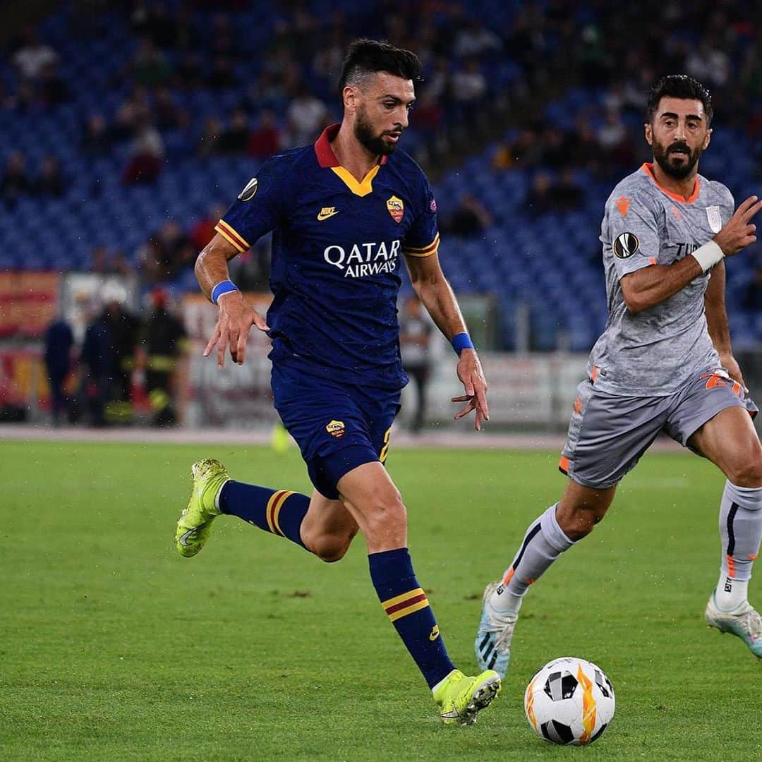 ハビエル・パストーレさんのインスタグラム写真 - (ハビエル・パストーレInstagram)「Prima partita @europaleague  grande prestazione di tutta la squadra!!! 💪 LA 👕 TOP 👏」9月20日 18時55分 - flacojp27