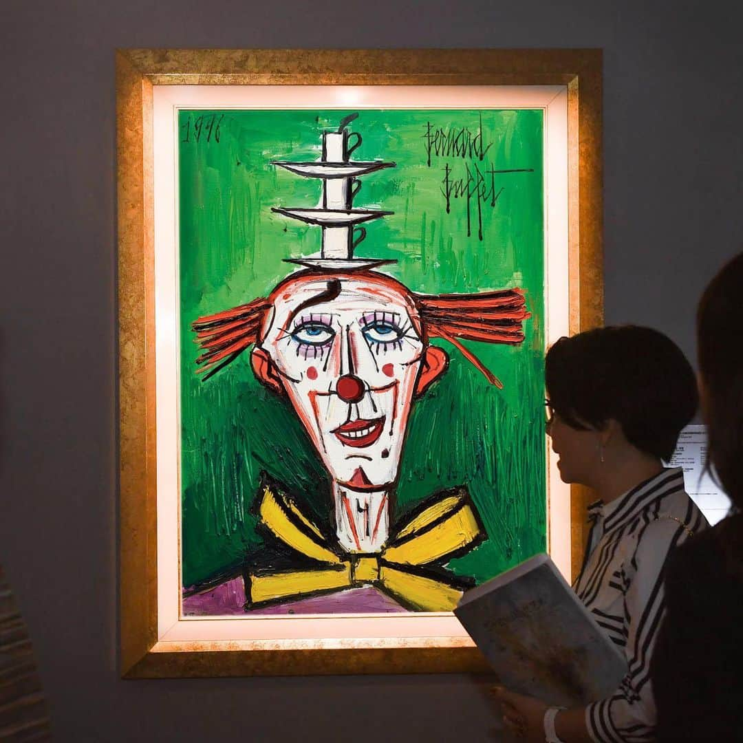 クリスティーズさんのインスタグラム写真 - (クリスティーズInstagram)「A highlight of our upcoming auction in Shanghai: Artist Bernard Buffet first turned to the subject of the circus in 1955, when he created a series featuring clowns, acrobats and trapeze artists.⠀ .⠀ The figure of the clown enthralled many early 20th-century artists, including Pablo Picasso. Buffet continued to paint clowns later in his career – this painting is from his second major Clown series in 1996.⠀ .⠀ Bernard Buffet (1928–1999), ‘Clown aux tasses à café’, 1996. Estimate: CNY3,800,000-5,000,000.⠀ .⠀ 20th Century & Contemporary Art (Evening Sale) – 21 September at The Peninsula Hotel, Shanghai.⠀ .⠀ #art #artwork #artist #bernardbuffet #buffet #painting #modernart #clown #clowns」9月20日 19時01分 - christiesinc