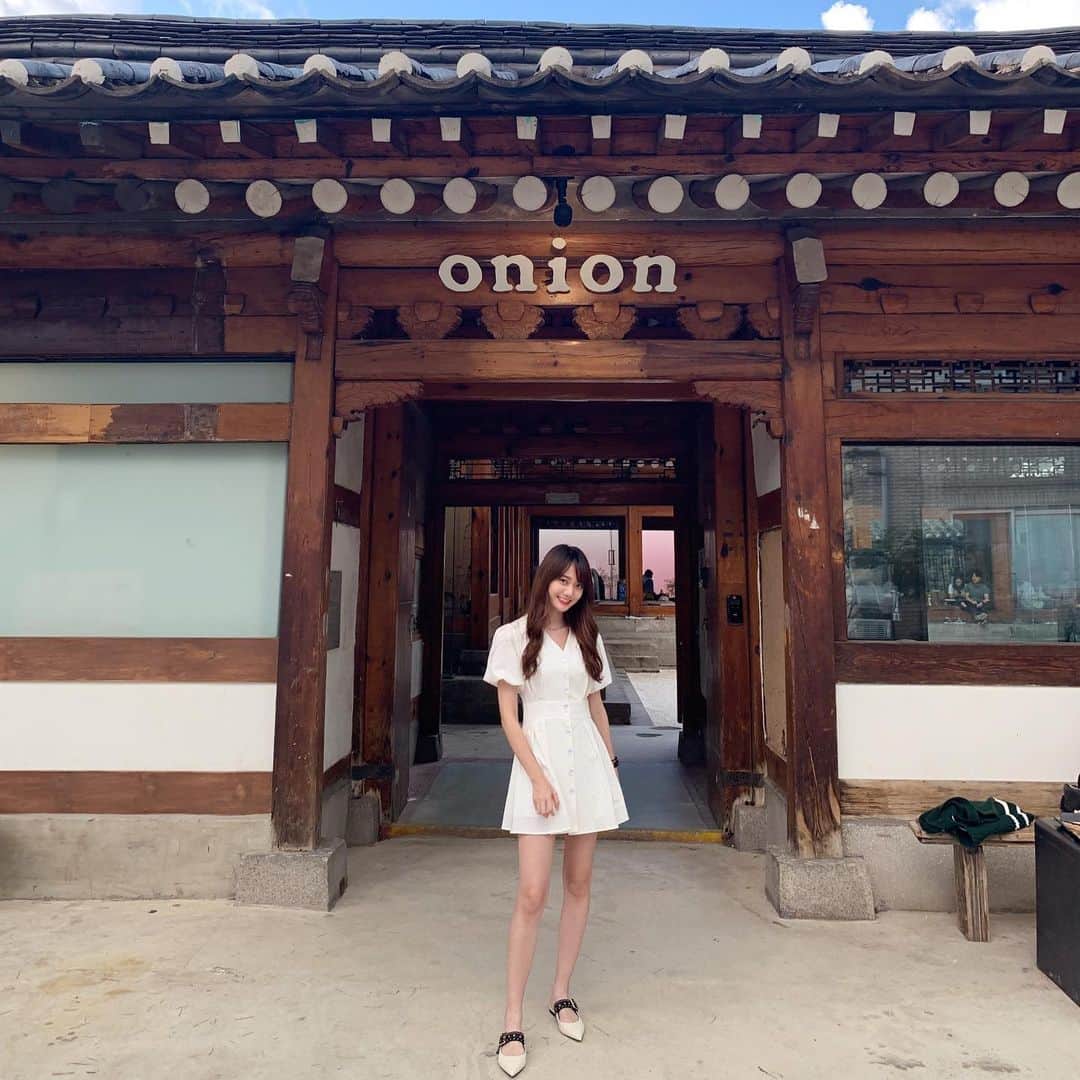 羅晴さんのインスタグラム写真 - (羅晴Instagram)「晴時多雲偶陣雨 趁還沒被淋成落湯雞前的隨手拍拍☀️☀️」9月20日 19時12分 - ilbettylo