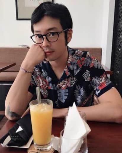 イ・キョンのインスタグラム：「Dayoff.... With wanner 😂😂 🌏🌍 At dn.. 🇻🇳🇻🇳 It's still afternoon 🔆🔆 #이켠」