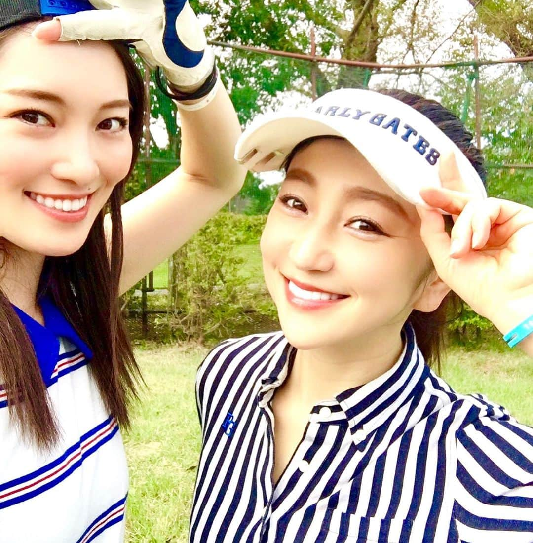 柑谷あゆみさんのインスタグラム写真 - (柑谷あゆみInstagram)「GTバーディーズカップ第7戦⛳️ ご参加の皆様ありがとうございました🙇‍♀️ 私のスコアはいまいちでしたが、同じチームの初出場の方が優勝されましたー🏆👏👏 おめでとうございます！！ 雷中断あったけど、無事皆様ホールアウトできてよかったです🥰 ・  #GTバーディーズカップ#GTバーディーズ #ゴルフトゥデイ#GOLFTODAY#三栄書房 #ラウンド#fujikurashaft #ゴルフウェア  #パーリーゲーツ#ゴルフ女子#女子ゴルフ #ゴルファ #golf  #golfing  #golflife  #golfgirl  #instagolf  #golfer #girlgolfer #골프 #골프웨어 #กอล์ฟ#ゴルフ大好き #ゴルフコーデ #ゴルフコーディネート #ゴルフファッション#ゴルフ好きな人と繋がりたい」9月20日 19時28分 - kantani_ayumi