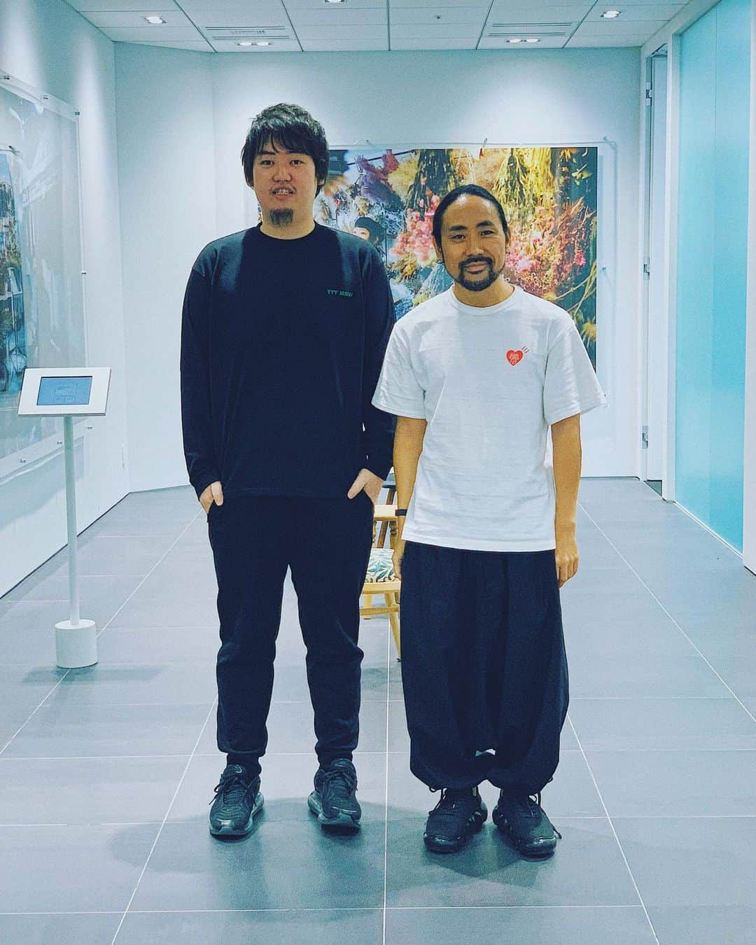 家入一真のインスタグラム：「本日、BASEが東京証券取引所様より東証マザーズへの上場承認をいただきました。社内外問わず、ご支援ご協力いただいたすべての皆さまへ、改めて本当にありがとうございます。引き続き、個人を中心とした小さな経済圏を増やすべく邁進してまいります。Payment to the People,Power to the People.  https://binc.jp/press-room/news/press-release/pr_20190920」