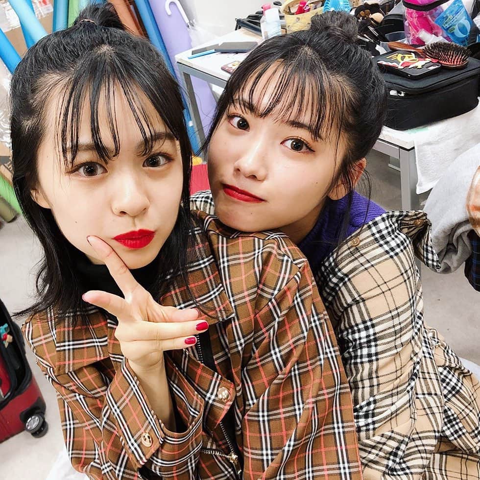 Popteenさんのインスタグラム写真 - (PopteenInstagram)「仲良しすぎるJK2コンビりこりるの撮影オフショットを公開🐰💕💕11月号のPopteenでは令和最初の秋トレンドをイッキ見せするよ💫秋の始まりは〝チェック柄〟が流行る予感…😘✌️発売までお楽しみに🍒 #発売は10月1日#popteen#11月号#秋#トレンド#秋柄#チェック柄#おしゃれ#コーディネート#秋コーデ#チェックコーデ#あいりる#リコリコ#りこりる#jk2#次世代」9月20日 20時16分 - popteen_official