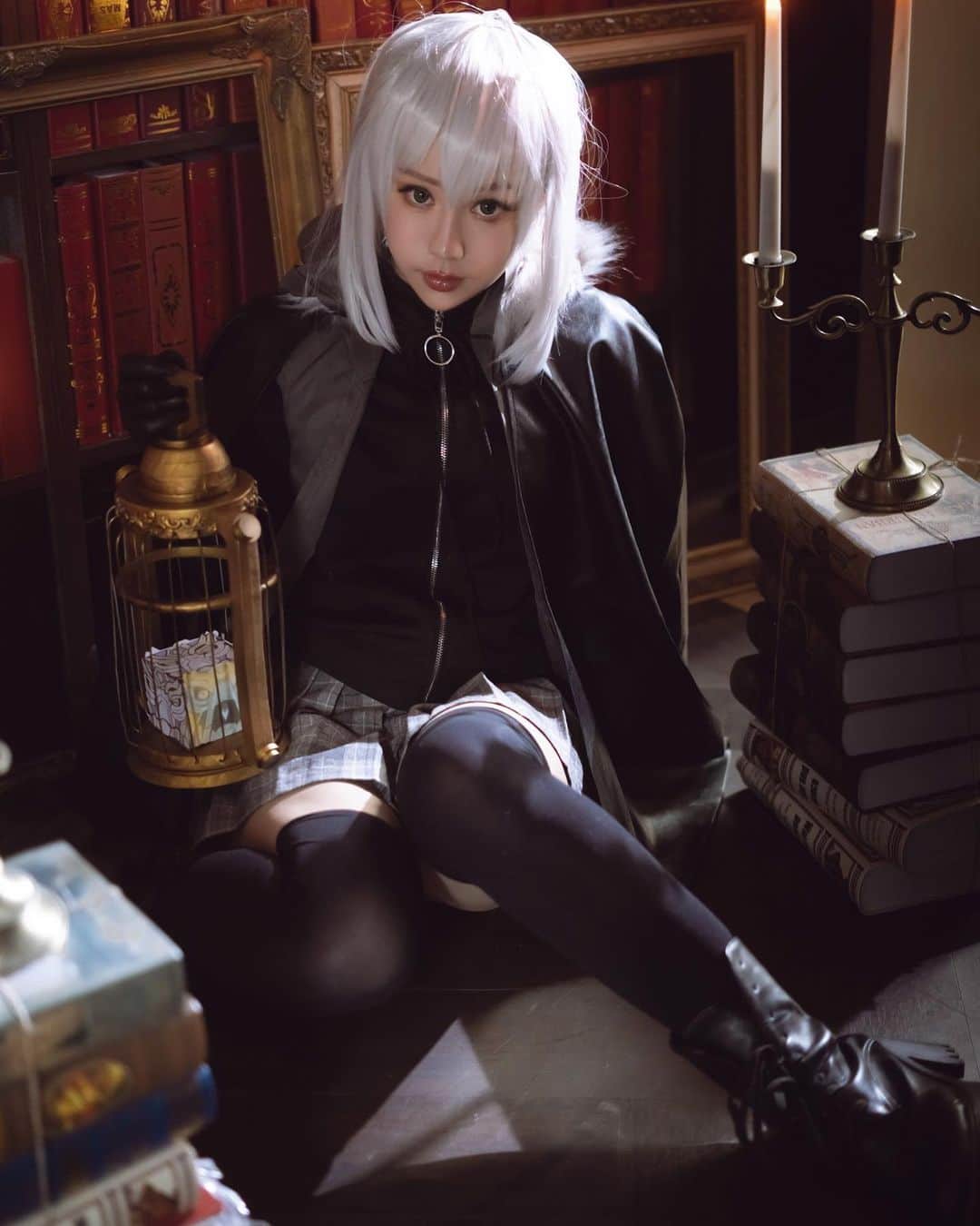 千尋のインスタグラム：「Gray The case file of Lord El-Melloi II Gray is sooooo lovely!! Wanna take her home! Will upload the Lord and sister’s photo later ! Hope you will looking forward!  格蕾 君主 埃爾梅羅二世事件簿 Gray Lord El-Melloi II Case Files  格蕾好可愛呀❤️❤️❤️❤️想帶回家嘿嘿 之後會有跟老師跟妹妹一起拍的照片 敬請期待  #graycosplay #fatego #lordelmelloiiicasefiles #cosplaygirls」