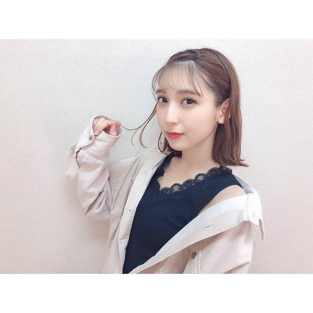 松岡菜摘のインスタグラム：「. . 今日の髪型かわいい🥺❤︎ . @osarecompany_hairandmake  #hairstyles #hairarrange #hair」