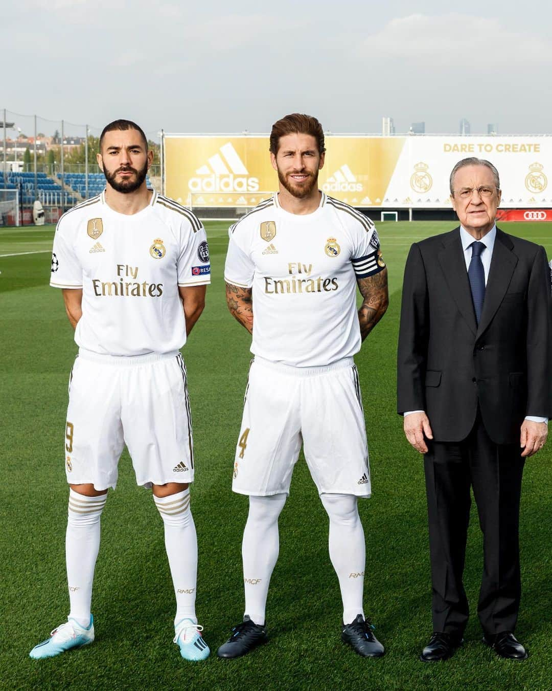 レアル・マドリードさんのインスタグラム写真 - (レアル・マドリードInstagram)「📸 @RealMadrid official photo day! 👊 Our 2019/20 captains with president Florentino Pérez. #HalaMadrid」9月20日 21時30分 - realmadrid