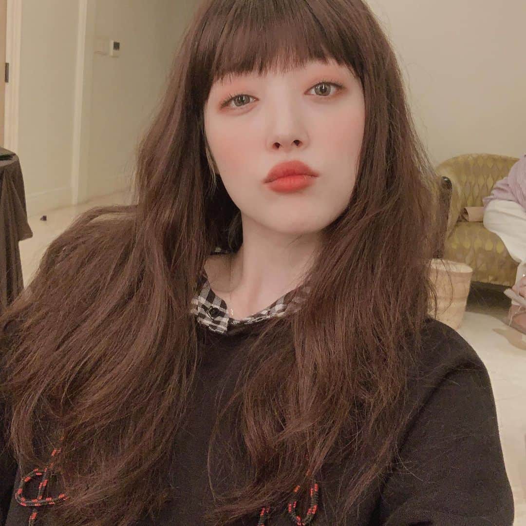 ソルリのインスタグラム：「🤒ㅎㅏㅇㅣ」