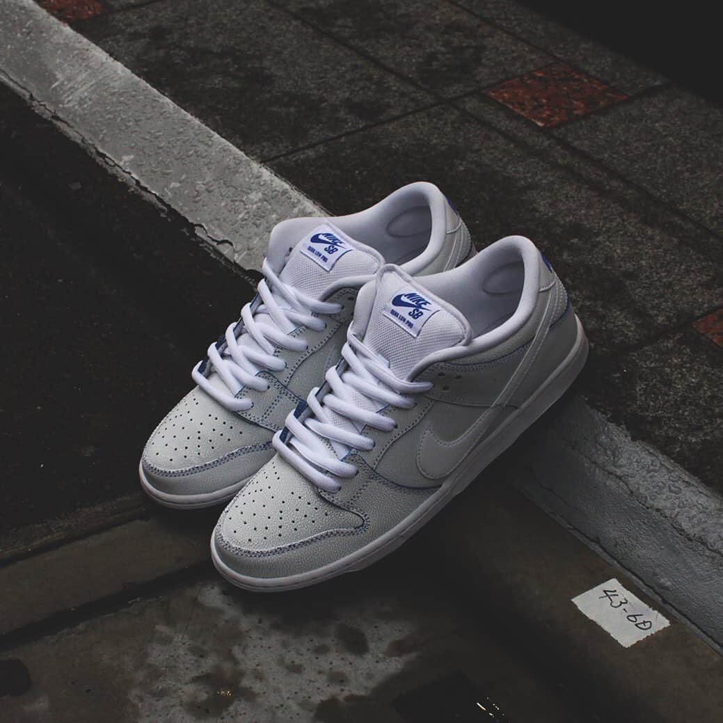 KICKS LAB. [ Tokyo/Japan ]さんのインスタグラム写真 - (KICKS LAB. [ Tokyo/Japan ]Instagram)「NIKE SB I "Zoom Dunk Low Pro PRM Porcelain" White/Game Royal I Available in Store. #KICKSLAB #キックスラボ」9月20日 22時02分 - kickslab