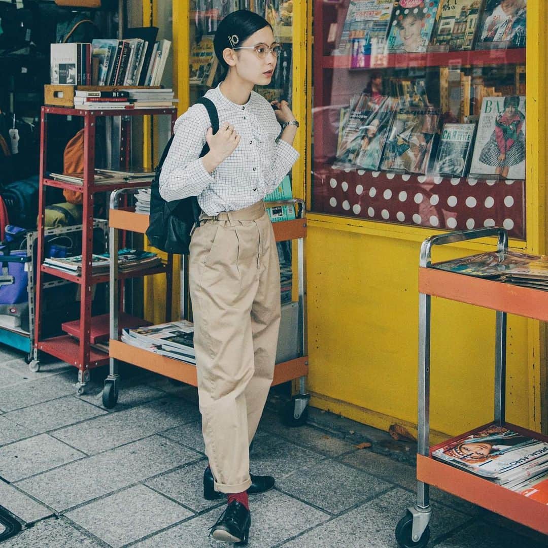 前田エマさんのインスタグラム写真 - (前田エマInstagram)「#前田エマの東京ぐるり 📕@fudge_magazine 📷 @osada__  #マグニフ  洋服のクレジットは連載ページの最後の方に載っております。私服だよー」9月20日 22時15分 - emma_maeda
