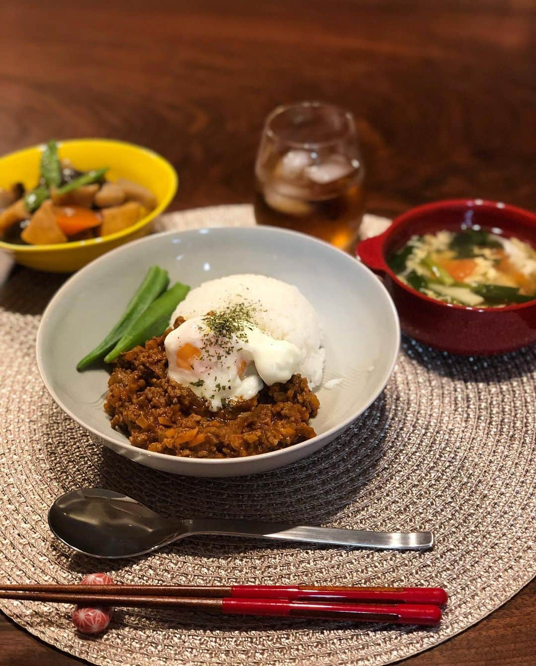 月央和沙さんのインスタグラム写真 - (月央和沙Instagram)「うちの晩ごはん👆🏻 . #キーマカレー #野菜スープ #きのうの残りの煮物 #久々の #記録」9月20日 22時16分 - kazusa_tsukio