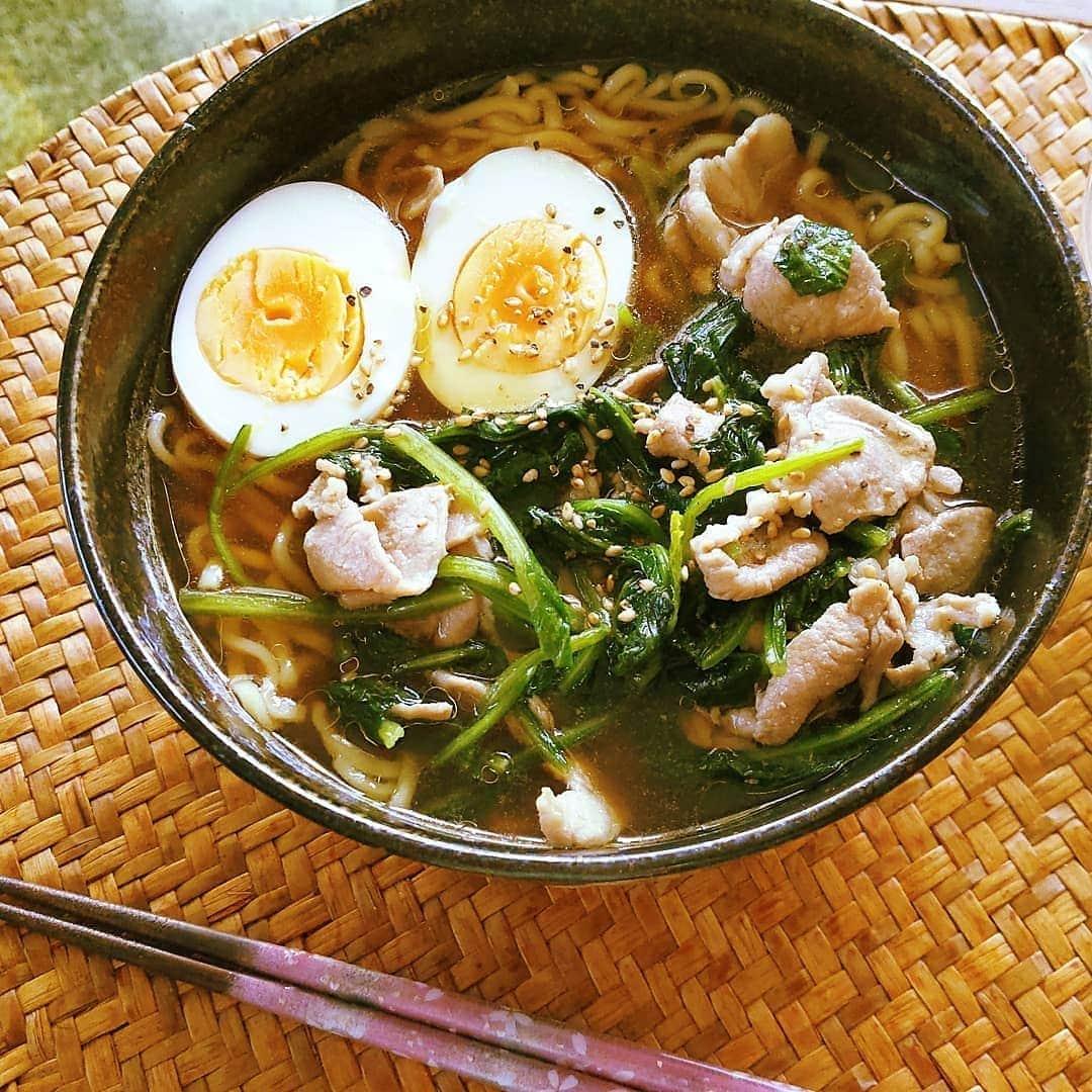 吉村美樹さんのインスタグラム写真 - (吉村美樹Instagram)「マルちゃん正麺さんの新CM、見つけてくださった方もいてとても嬉しいです☺ありがとうございます📺我が家屋でもさっそく、マルちゃん正麺をチャチャッと^_^更に、金沢の父からもさっそく『チャチャッとつくってみたよ!!』とメールが（笑）父が作ったマルちゃん正麺も、とても美味しそう💗（２枚目🍜） #東洋水産 #マルちゃん正麺 #マルちゃん正麺アレンジ #チャチャッと #美味しい #どこで覚えたの #金沢の父 #さっそく #嬉しい #感謝 #cm #cm出演 #📺 #🍜 #サトルジャパン #モデル #吉村美樹」9月20日 23時07分 - yoshimuramiki0911