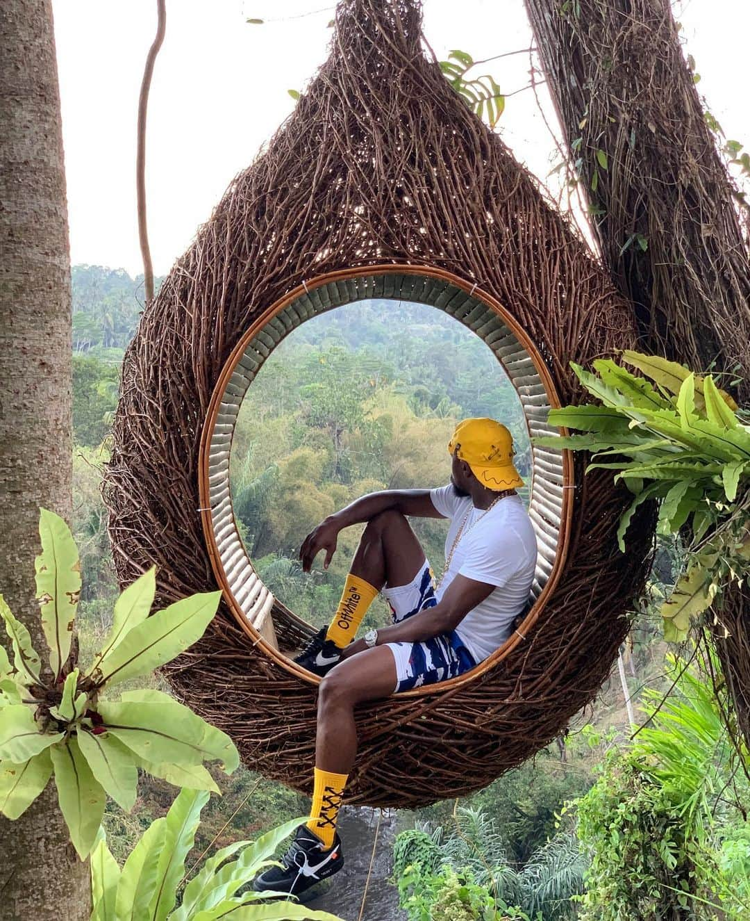 フロイド・メイウェザー・ジュニアさんのインスタグラム写真 - (フロイド・メイウェザー・ジュニアInstagram)「High up,looking for King Kong letting him know I’M the KING of the Jungle.」9月20日 23時16分 - floydmayweather