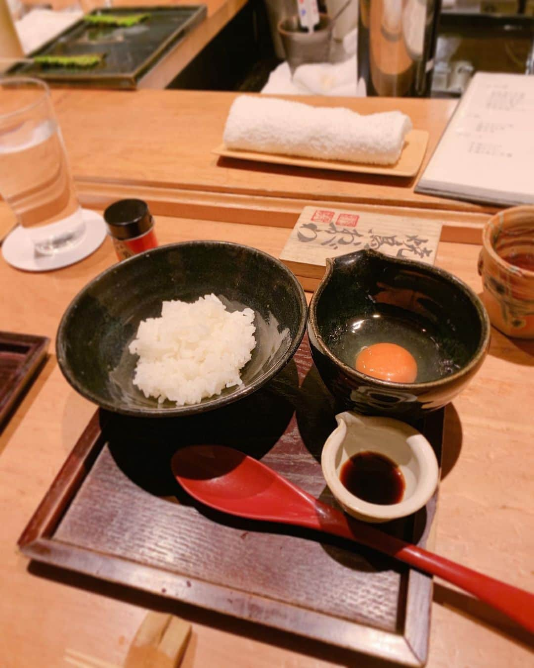 トリンドル玲奈さんのインスタグラム写真 - (トリンドル玲奈Instagram)「Tamagokakegohan for dinner:) ﻿ ﻿ 夕ご飯の〆に卵かけ御飯食べた☺︎﻿ ﻿ #妹と #TKG」9月20日 23時30分 - toritori0123