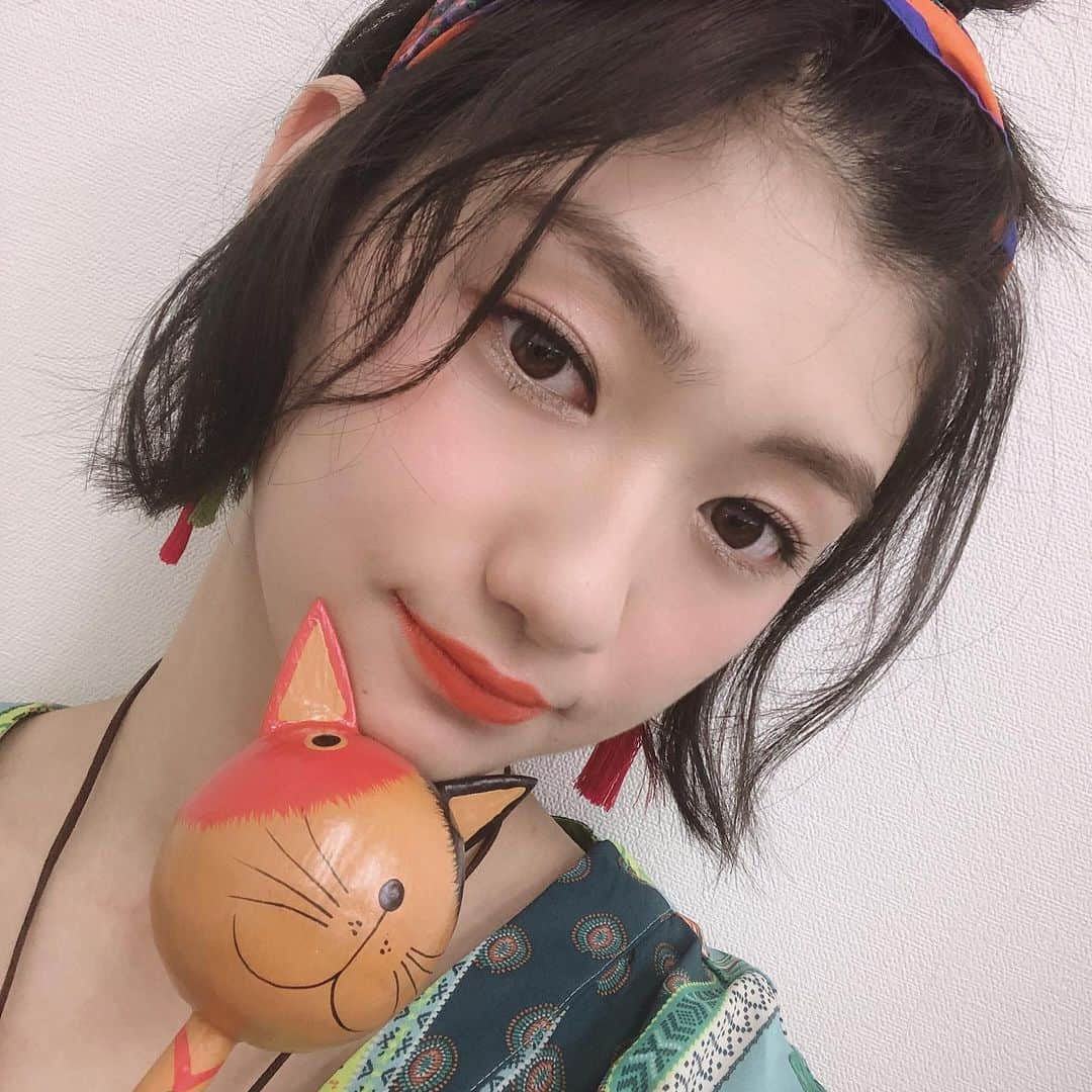 小林歌穂さんのインスタグラム写真 - (小林歌穂Instagram)「マラ田さんと一緒に撮って頂きました。﻿ ﻿ ﻿ #小林歌穂#秋ツアー生写真#民族系のやつ#あはは」9月20日 23時31分 - kobayashi_kaho_official