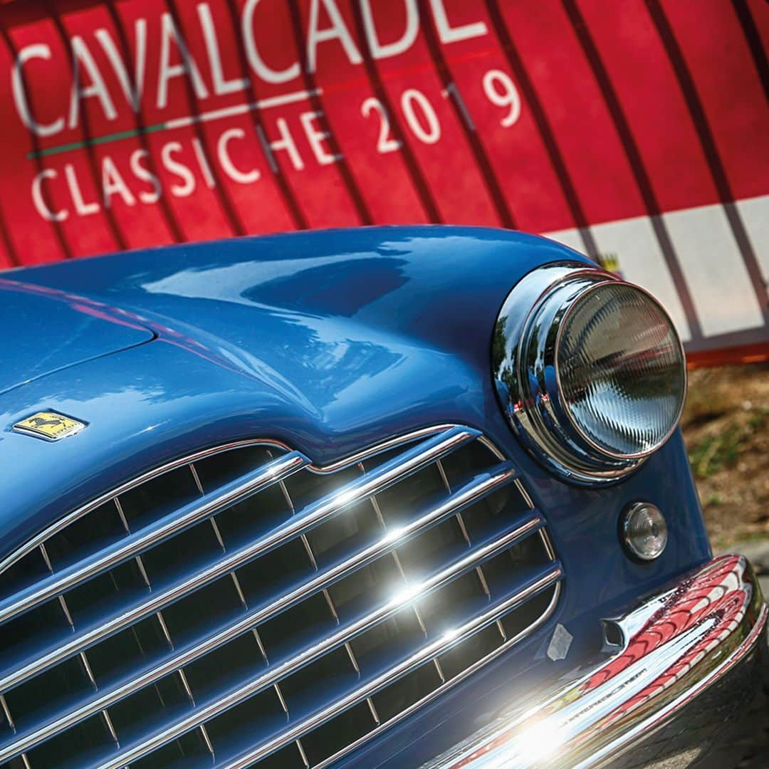 フェラーリさんのインスタグラム写真 - (フェラーリInstagram)「The #FerrariCavalcadeClassiche 2019 has just begun in #Rome: the most fascinating #Ferrari icons set off in an amazing journey along breathtaking Italian landscapes. Prepare for an event centred on the passion for timeless beauty and luxury cars.」9月21日 0時01分 - ferrari