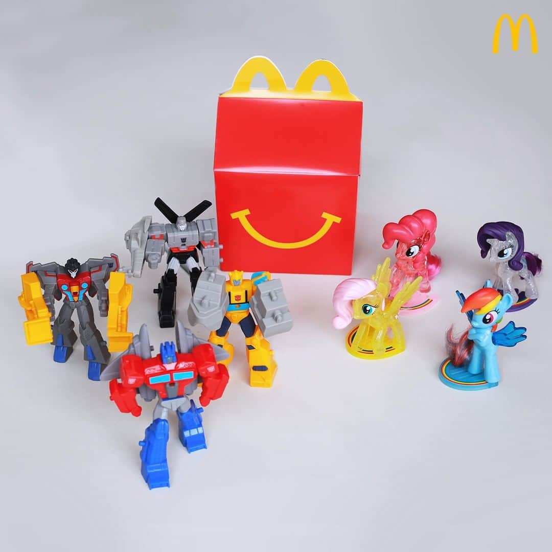 McDonald's Philippinesのインスタグラム：「Transformers and My Little Pony are teaming up again for new adventures! Discover one toy with every Happy Meal! Order now at McDelivery.」