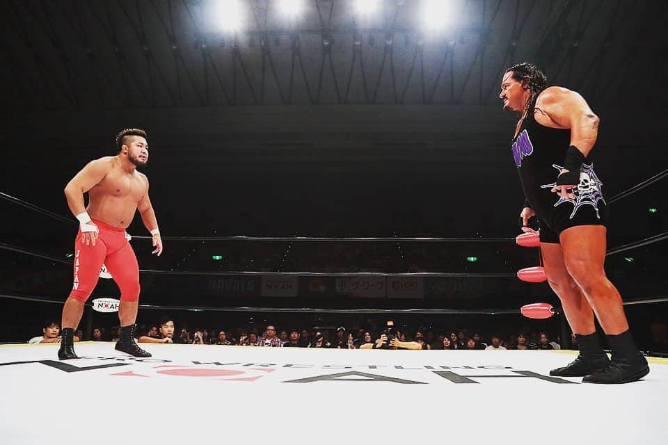 マサ北宮のインスタグラム：「デカいよライ坊 #noah_ghc #rhino」