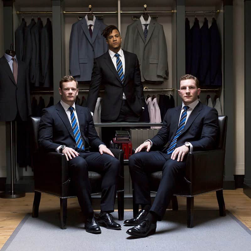 ギーブス&ホークスのインスタグラム：「Best of luck @anthonywatson and @samunderhill of @bathrugby and @englandrugby as the @rugbyworldcup gets underway. Pictured dressed in #gievesandhawkes #madetomeasure suits with @chris09cook」