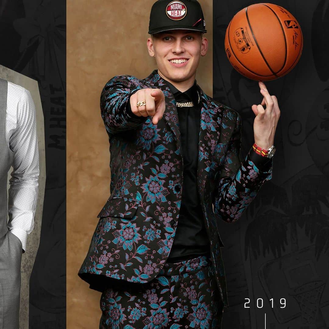 Miami HEATさんのインスタグラム写真 - (Miami HEATInstagram)「‪Our rooks have taken us on quite the fashion journey through our years of HEAT. Whose look was your fav?‬ #NBARookieWeek #FashionFriday ‬」9月21日 2時17分 - miamiheat