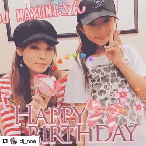 MAYUMIのインスタグラム：「💖💖💖 #Repost @dj_noa with @get_repost ・・・ 今日は 憧れのDJ MAYUMIさんのBirth day🎂✨ @djmayumi ・ ・ noaのDJを始めるきっかけになった憧れの人です🥰✨ ・ ・ MAYUMIさん🌺 ・ お誕生日おめでとうございます🎉✨ ・ ・ #あれから5年が経ちました #おっきくなったよ #dj  #あこがれのひと #べりーじゃむ #小学生dj #はっぴばーすでー #お誕生日おめでとうございます」