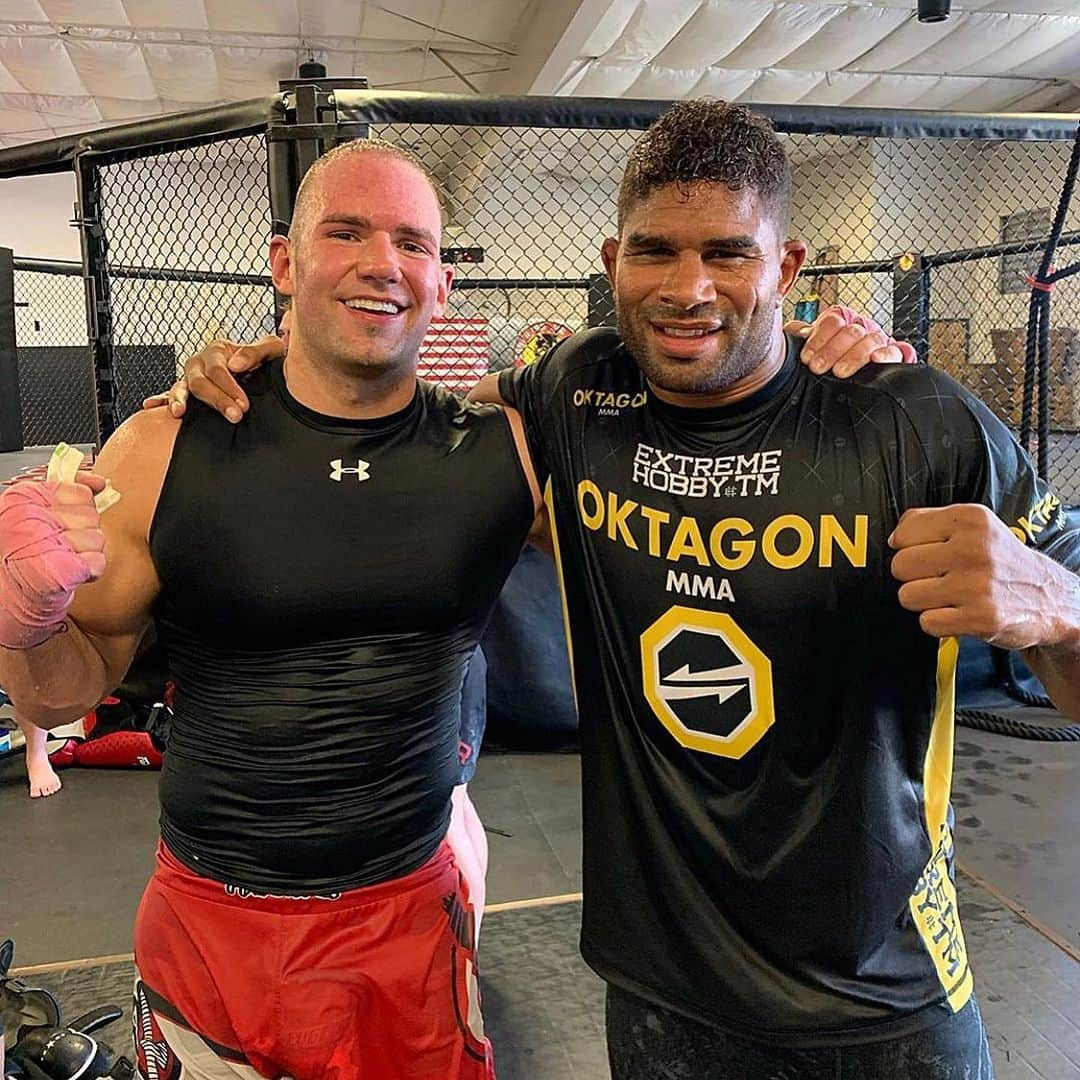 アリスター・オーフレイムさんのインスタグラム写真 - (アリスター・オーフレイムInstagram)「Hard work💪💪」9月21日 4時39分 - alistairovereem