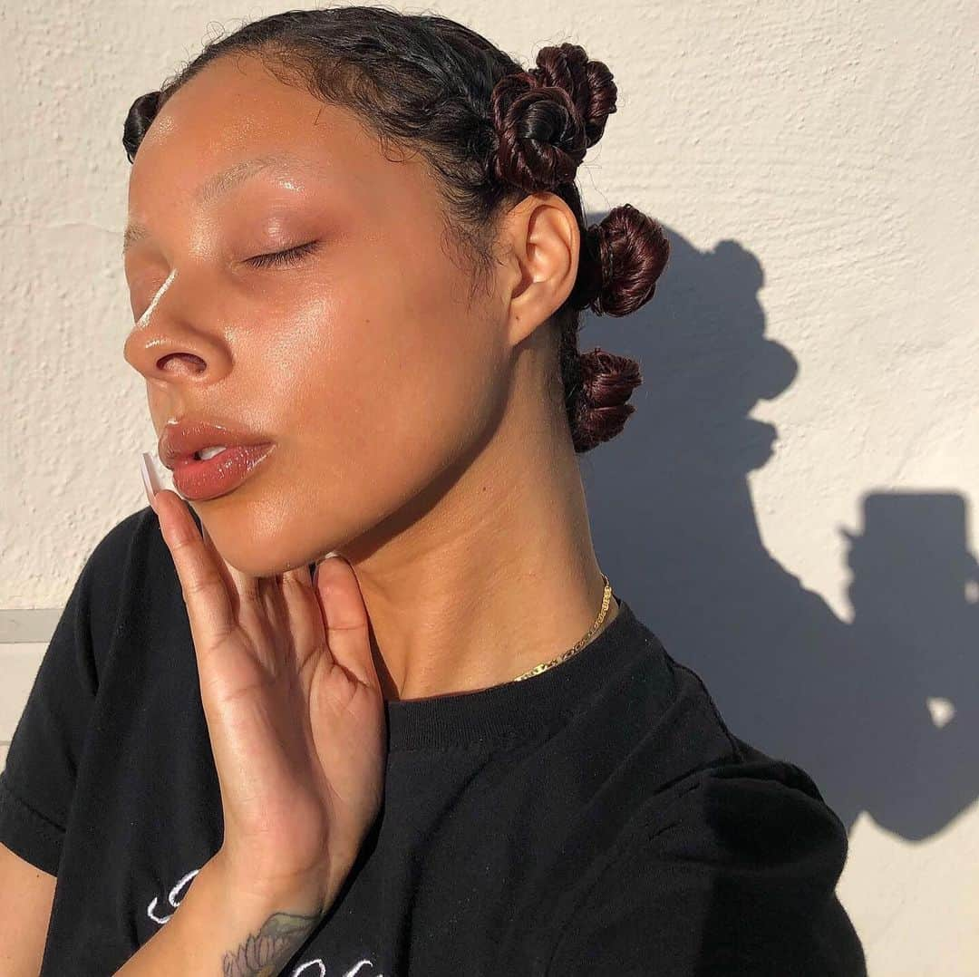 ウラヘンリクセンさんのインスタグラム写真 - (ウラヘンリクセンInstagram)「#FreshFaceFriday ft. @teishajenaie's C-Rush Brightening Gel Crème glow 🍊 Tell us which Ole products you've been loving for bare skin kind of days ⬇️ #Regram」9月21日 4時48分 - olehenriksen