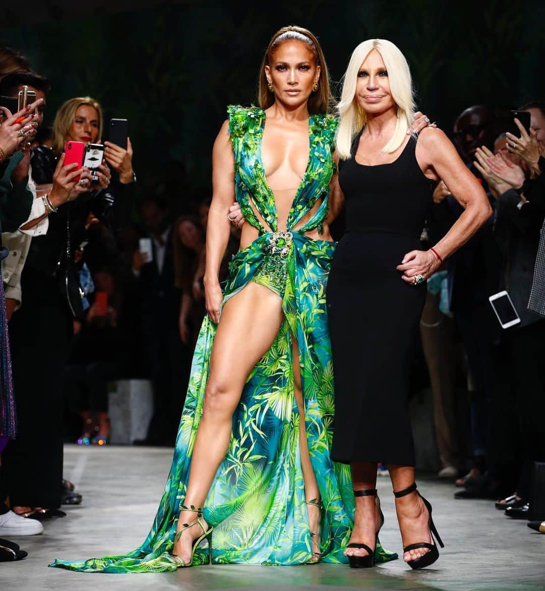 Saks Fifth Avenueのインスタグラム：「@JLo closed tonight’s @Versace show with an updated look of her 2000s Grammy’s dress. Brava, @Donatella_Versace, this is one for the books. #MFW Image: @alepix」