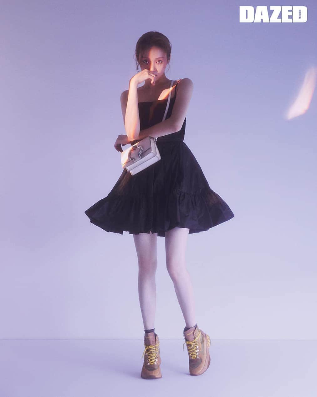のインスタグラム：「Lee Sung Kyung @heybiblee For DAZED Magazine August Issue 💛 . . . . . #이성경  #LeeSungKyung #koreangirl #👗 #kdrama #asiangirl #맞팔 #셀스타그램 #셀카 #얼스타그램 #데일리 #선팔 #인스타그램 # #l4l #f4f  #like4like  #おしゃれ #オシャレ #いいね返し #フォロー #韓国人 #韓国 #セルカ #自撮り #ファッ」