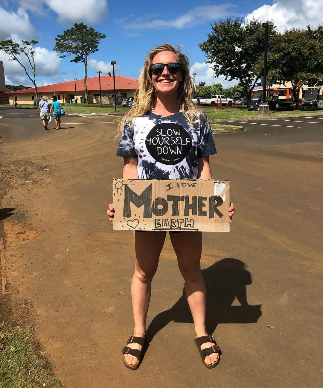 ジェイミー・アンダーソンさんのインスタグラム写真 - (ジェイミー・アンダーソンInstagram)「Inspired by the global community of people who care! All around the world people came together to act on climate change... Thank you to everyone who took part 🌍💙🙏 #globalclimatestrike #climatestrike #motherearth  #protectourwinters ❄️」9月21日 11時18分 - jamieanderson