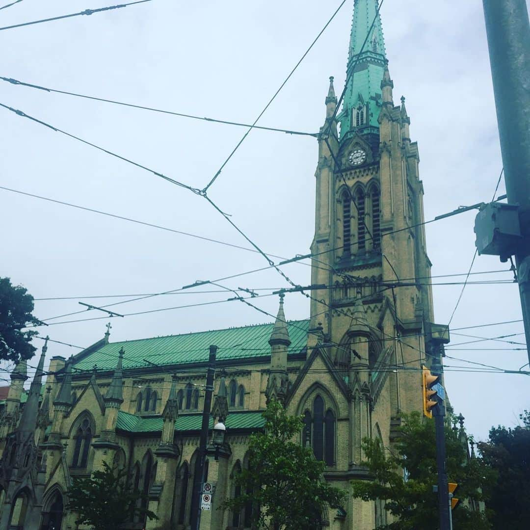 Man With A Missionさんのインスタグラム写真 - (Man With A MissionInstagram)「Walking around Toronto. Tommorow's the show my friends!  トロント徘徊。 明日ライヴデサァ〜ネー！（ザコシショウ）  #chasingthehorizon  #toronto」9月21日 6時12分 - mwamofficial