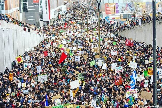 マイケル・ミュラーさんのインスタグラム写真 - (マイケル・ミュラーInstagram)「Bye Bye NYC.  Had A Great tech scout and then saw great youth power in action.  #ClimateStrike #FridayisForFuture」9月21日 7時49分 - michaelmuller7