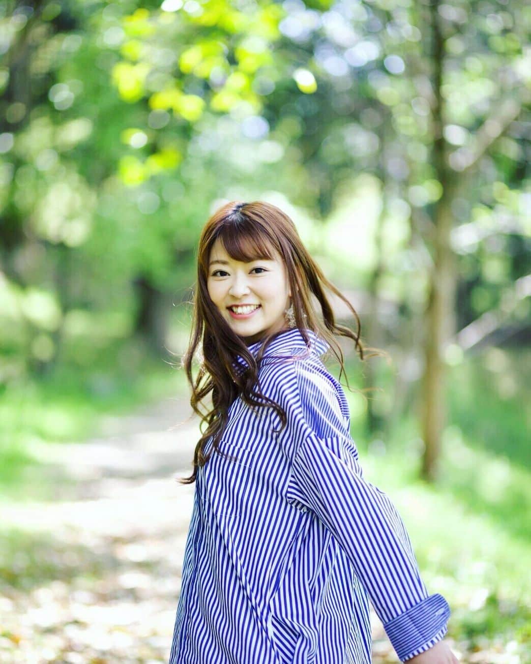 常盤よしこのインスタグラム：「9月11日で33歳になりました♫ 本当に沢山の方から おめでとうのメッセージを頂きました！ ありがとうございます🙇‍♀️🙇‍♀️ 一つ歳を重ね、 更にパワーアップしたいものです！笑 皆様今後共よろしくお願いします♫  写真は #イノウエアツヒロ さんに撮ってもらったものです。 まだ32歳の常盤です。 私じゃないみたいです。笑 ありがとうございました😊」