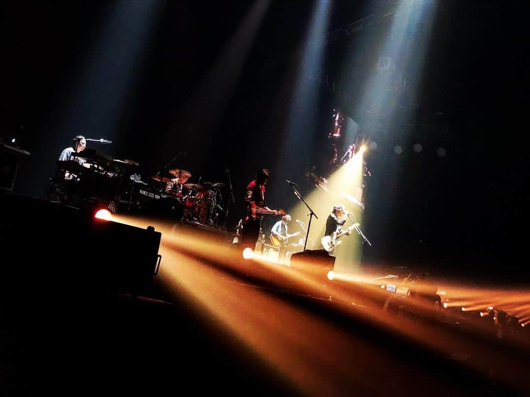 back number ツアー「ミラーボールとシャンデリア」さんのインスタグラム写真 - (back number ツアー「ミラーボールとシャンデリア」Instagram)「#NOMAGICTOUR2019 #backnumber」9月21日 19時40分 - no_magic_tour_2019