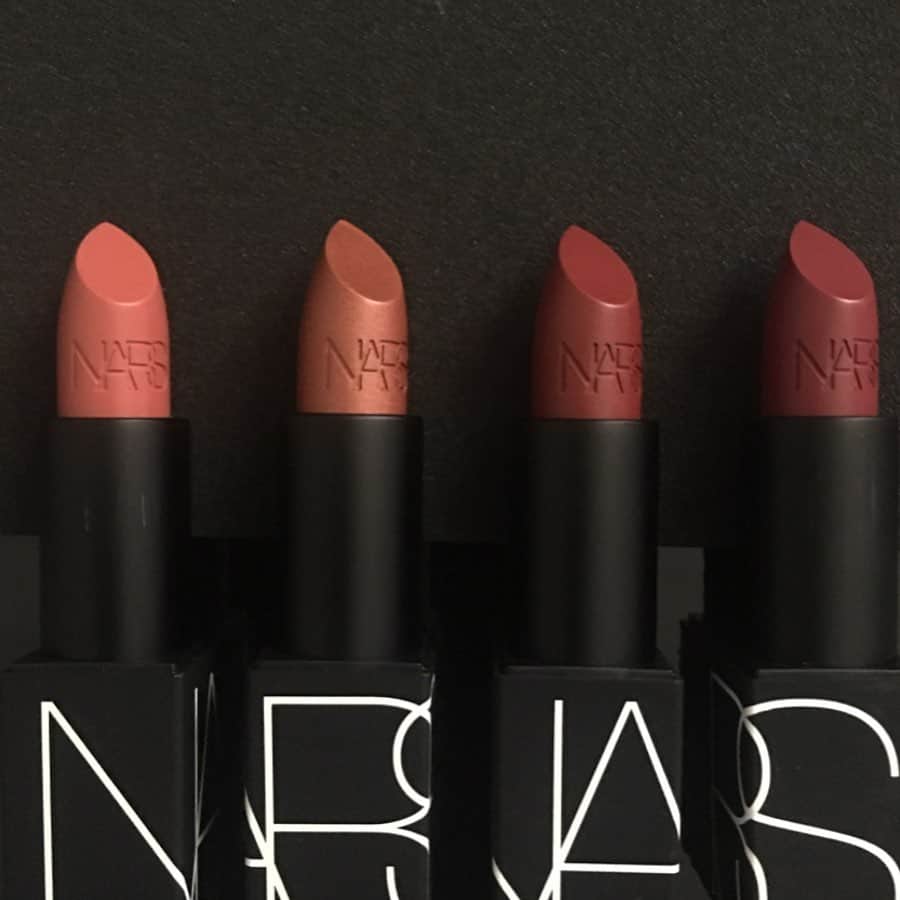 ISETAN MiRRORさんのインスタグラム写真 - (ISETAN MiRRORInstagram)「. . 2019年9月20日  新発売 . . 【NARS】リップスティック（サテン、マット、シアー） . . 『NARS』のアイコニックリップコレクション。ソフトマットな触り心地の特別なブラックケース、軽いテクスチャーでスムースにつけられ、濃密なカラーでもクリアな発色をもたらすリップスティック。 . . #isetanmirror #イセタンミラー #nars #ナーズ #ナーズリップスティック #リップスティック #リップ #口紅 #サテン #マット #シアー #9月20日発売 #新発売 #cosme #cosmetics #コスメ #コスメティクス #化粧品 #make #makeup #メイク #メイクアップ #ナーズ取り扱い店舗はイセタンミラーhpをご覧ください  #コスメ好きさんと繋がりたい  #メイク好きな人と繋がりたい  #リップ好き」9月21日 11時29分 - isetanmirror
