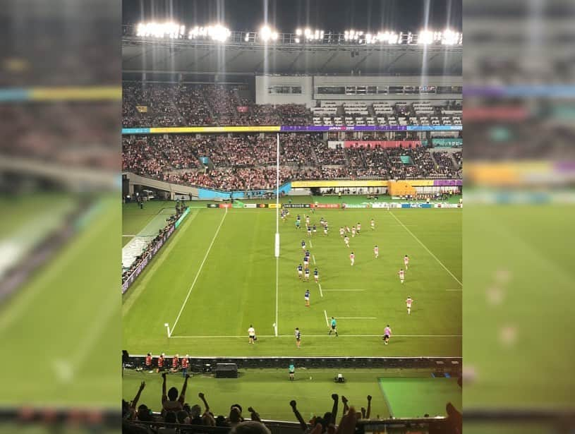 金山睦さんのインスタグラム写真 - (金山睦Instagram)「るーちゃん @hanairumi と RUGBY WORLD  CUP 2019 を観てきました🏉🙌✨✨✨ 30-10 で白星🙌🙌🙌👏👏👏㊗️ ラグビーは初めて観たし、ルールも正直前半終わりくらいでやっと理解してきたくらいだったけど、初めてでも迫力満点で、すっごく楽しめました😆‼️ 観戦席でウェーブするときとか、会場一体になってたり、スポーツの力って凄いな🙌✨ 開会式も美しくて素晴らしかったです❤️ こんな贅沢な時間を感動屋さんのるーちゃんと過ごせて、幸せでした☺️🥰✌️ #ありがとう #rugbyworldcup #rugbyworldcup2019  #RUGBY #RUGBY🏉 #東京スタジアム #味の素スタジアム #ラグビー #ラグビーワールドカップ2019 #ラグビーワールドカップ #ラグビーw杯2019」9月21日 11時33分 - kanayama_chika