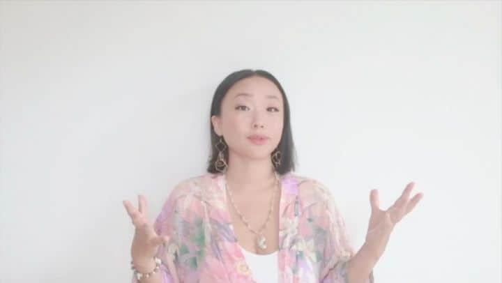 COMA-CHIのインスタグラム：「宇宙バイブス講座第3回アップしました！ ・ 今回も日々の苦しみがやわらぎ、心が軽くなるためのヒントを、宇宙的な全く新しい視点からシェアしています☆ ・ COMA-CHI official YouTubeチャンネルにて公開中！ https://youtu.be/gJgalvUVOWw」