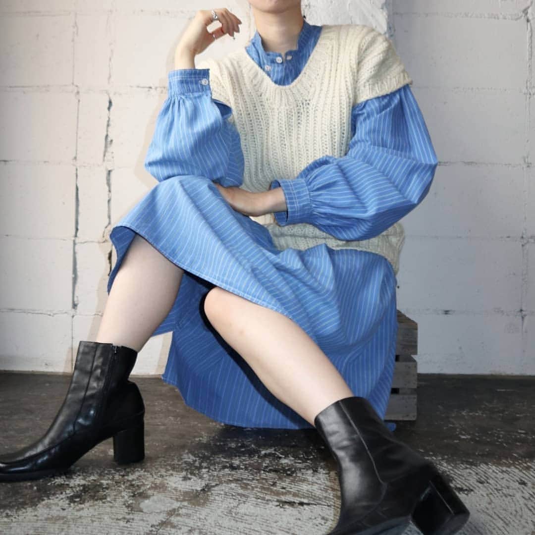 吉祥寺 古着屋 Orfeoのインスタグラム：「Vintage Long Shirt × Knit Vest  #orfeo #kichijoji #tokyo #vintage #used #fashion #coordinate #outfit #オルフェオ #吉祥寺 #東京 #古着 #古着屋 #ヴィンテージ #ユーズド #ファッション #コーディネート  掲載商品のお問い合わせはメールにて承っております。コメント、DMでのお問い合わせは受け付けておりませんのでご了承ください。」