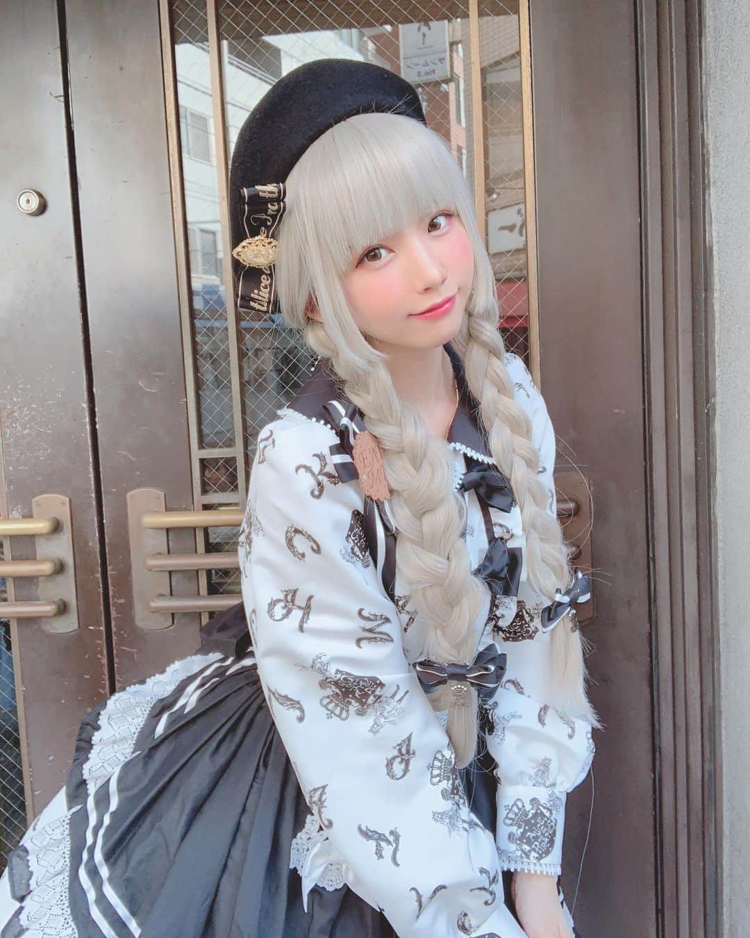 えなこさんのインスタグラム写真 - (えなこInstagram)「「ALICE and the PIRATES」さんの新作モデルをさせていただきました✨ #aliceandthepirates #lolitafashion #japanesegirl」9月21日 13時23分 - enakorin