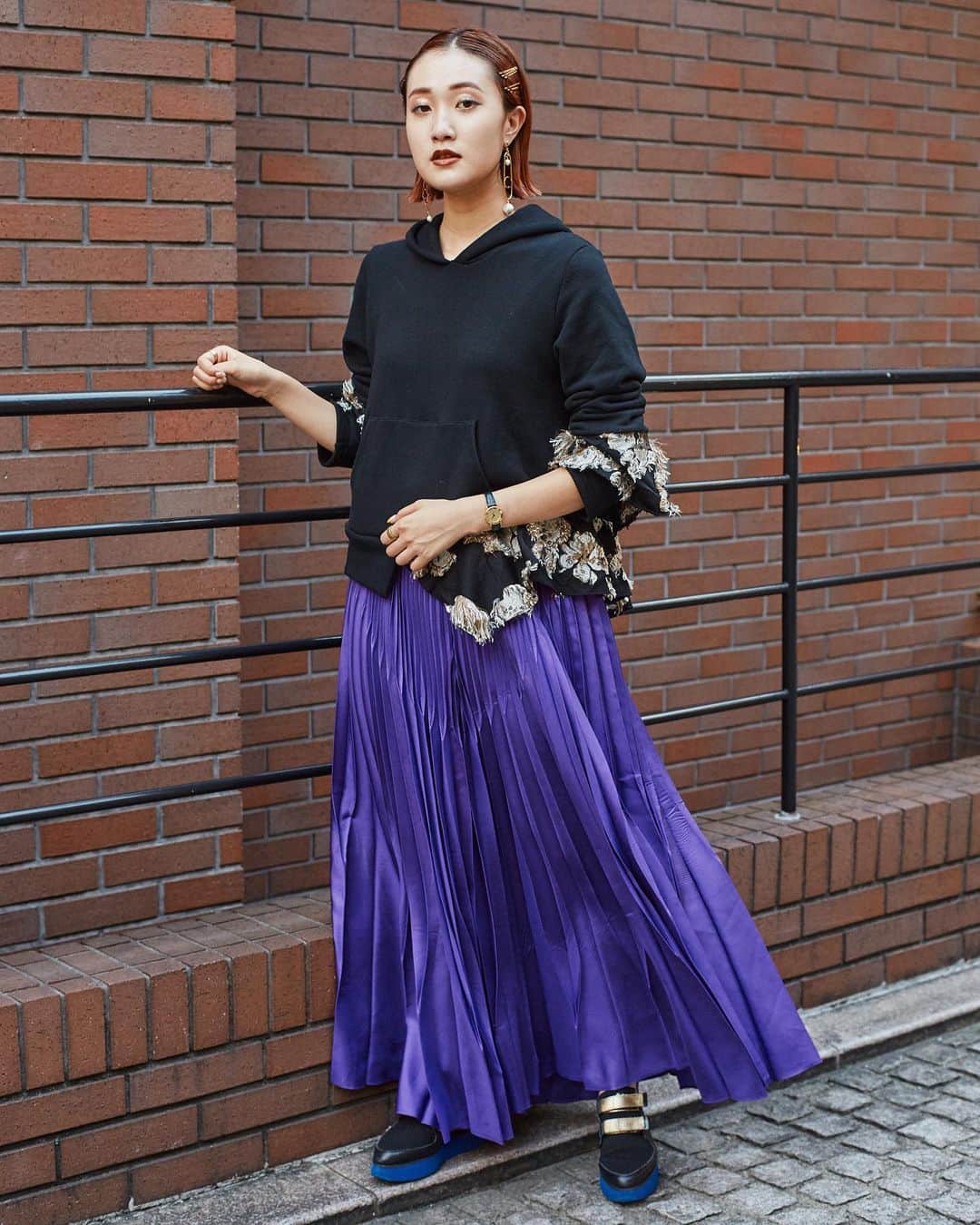 WWDジャパンさんのインスタグラム写真 - (WWDジャパンInstagram)「みんな何着て買い物する？　ショッピングイベント「FNO東京」来場者スナップ﻿ ﻿ 「ヴォーグ ジャパン（VOGUE JAPAN）」は9月14日、ファッションショッピングイベント「ヴォーグ・ファッションズ・ナイト・アウト2019 トウキョウ（以下、FNO）」を開催した。対象エリアである表参道・原宿には、気合の入ったファッションに身を包んだ多くの来場者が詰めかけ、「FNO」参加店舗が提供するこの日限りの限定アイテムやノベルティー、イベントなどを楽しんだ。﻿ ﻿ 来場者のスナップ全30カットはストーリーまたはプロフィールのリンクから🔗﻿ ﻿ #WWDsnap ←過去のスナップはこちらから﻿ ﻿ PHOTOS：KAZUSHI TOYOTA﻿ ﻿ #FNO #FNOJP #FNOJP2019 #FNO2019 #FashionsNightOut #VOGUE #VOGUEJAPAN #長澤メイ #萩原桃子 #尾花大輔 #NHOOLYWOOD」9月21日 13時59分 - wwd_jp