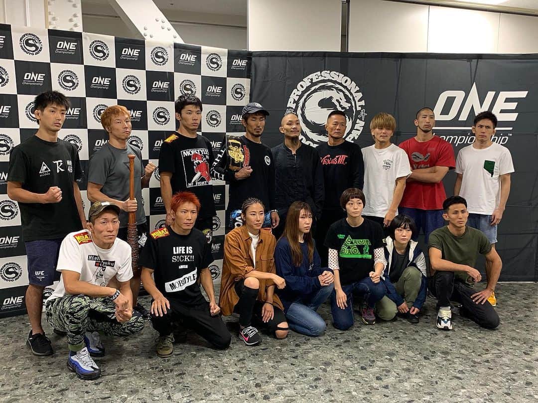 阿部裕幸さんのインスタグラム写真 - (阿部裕幸Instagram)「AACC女子部 杉本恵 無事計量パス‼️ あとはヤるだけ👊🏻 Shooto weigh-in today! Do your best tomorrow!! @megumilk0623  #aacc #aaccmma #training #inapark #kickboxing #mma #bestrong #継続は力 #hardworkpayoff #megumisugimoto #杉本恵 #修斗 #修斗伝承 #shooto  #30th #anniversary #tour #shooto0922 #mma #総合格闘技  #後楽園ホール  #全席完売 #満員御礼 #abematv #完全生中継 #supported #by #onechampionship」9月21日 14時51分 - abeani111