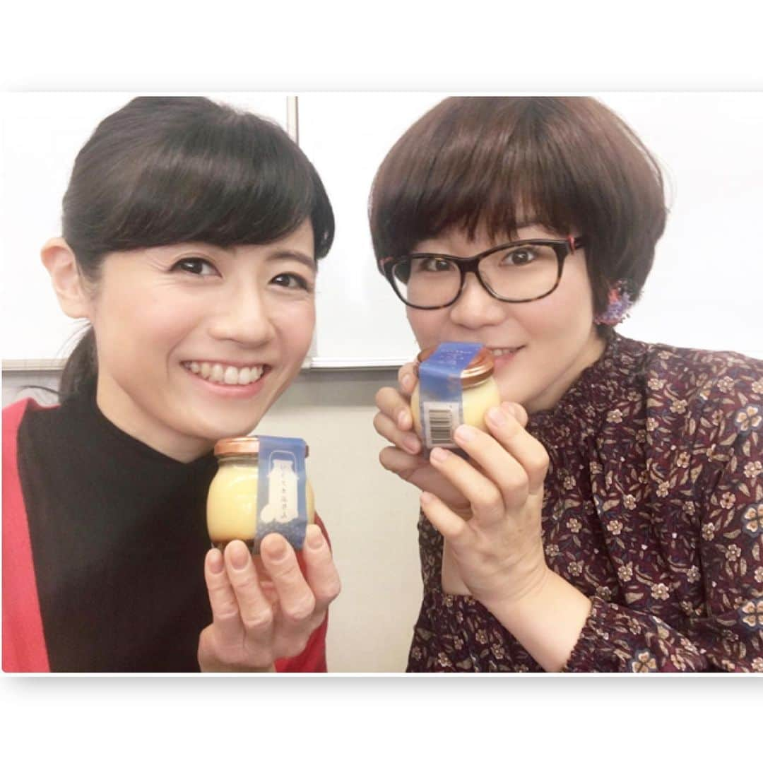 松尾依里佳さんのインスタグラム写真 - (松尾依里佳Instagram)「#ヘアメイク の#たみやん の#お誕生日 をお祝い💓おめでとう😊💖 @yui_creative の#ドライフラワー の#イヤリング が可愛い😍 #メイク後プリンでしばしママトーク #フルーツも喜んでもらえてよかった #こないだもたみやんのお嬢ちゃまに一緒に遊んでもらった娘 #いつもありがとう❤️」9月21日 15時02分 - erika.matsuo