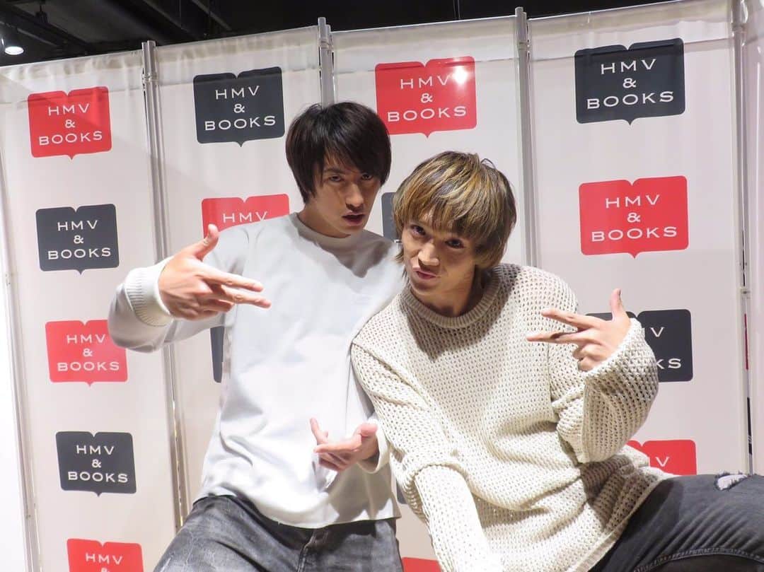 のインスタグラム：「スマート散歩inバリ DVDお渡し会1日目 大阪✨ ありがとうございました😊🙇‍♂️」