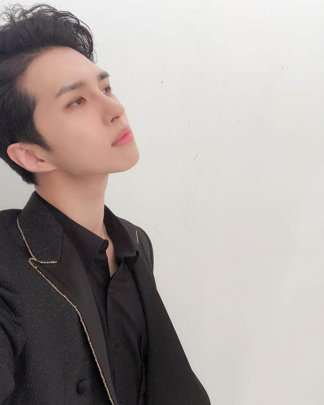 VIXXさんのインスタグラム写真 - (VIXXInstagram)「. VIXX LIVE FANTASIA [PARALLEL] D-7❗️ . #켄 #KEN . #빅스 #VIXX #이재환 #VIXX_6th_CONCERT #VIXX_LIVE_FANTASIA_PARALLEL #PARALLEL #평행우주」9月21日 18時05分 - vixx_stargram