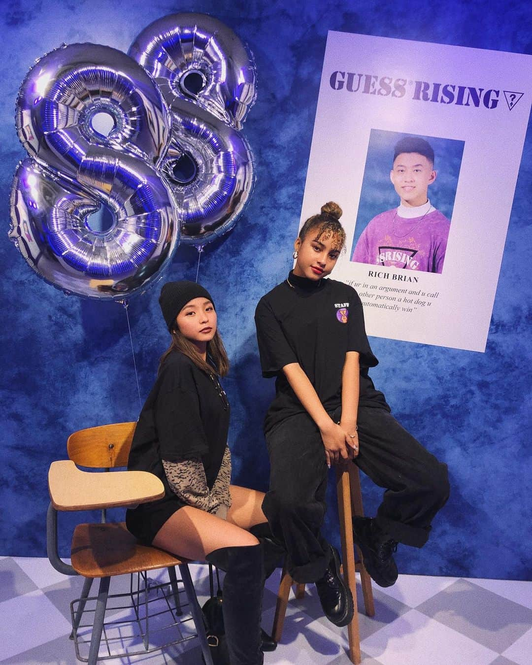 小山はるきさんのインスタグラム写真 - (小山はるきInstagram)「@guess × @brianimanuel 🔮💜 発売に伴い今日9／21と9／22の2日間 THE CORNER原宿で11:00〜20:00までPOPUPが開催されるよ！ 私は明日の22日に店頭でお手伝いさせてもらいます🐶 是非！遊びに来てね！！！🔥」9月21日 18時15分 - haru__ki15